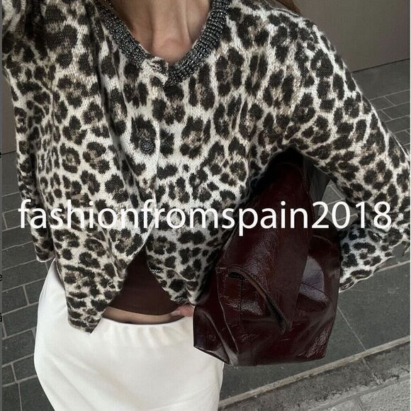 ZARA JACQUARD KNIT ANIMAL PRINT JEWELED NECKLINE CARDIGAN - Picture 5 of 9